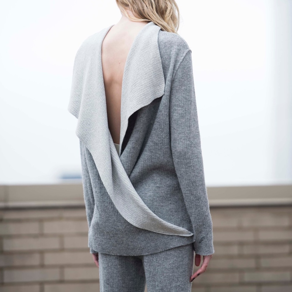 Karolina Zmarlak | Faces Convertible Sweater | Sm - Picture 8 of 11